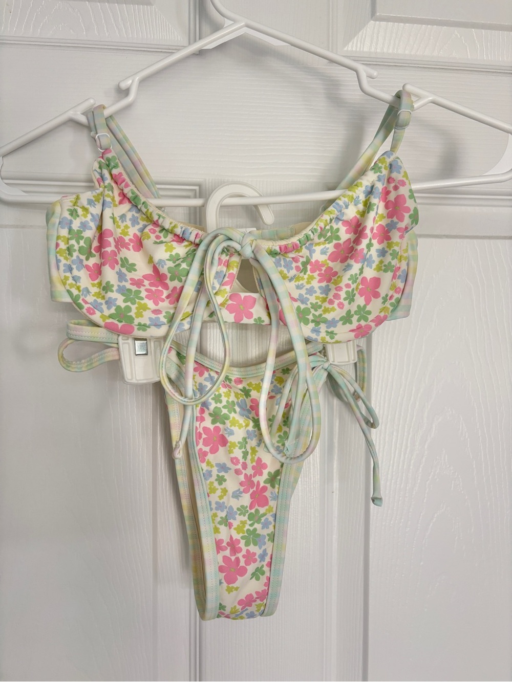 NWOT Blackbough Swim Floral Pastel Bikini Set - Size XS